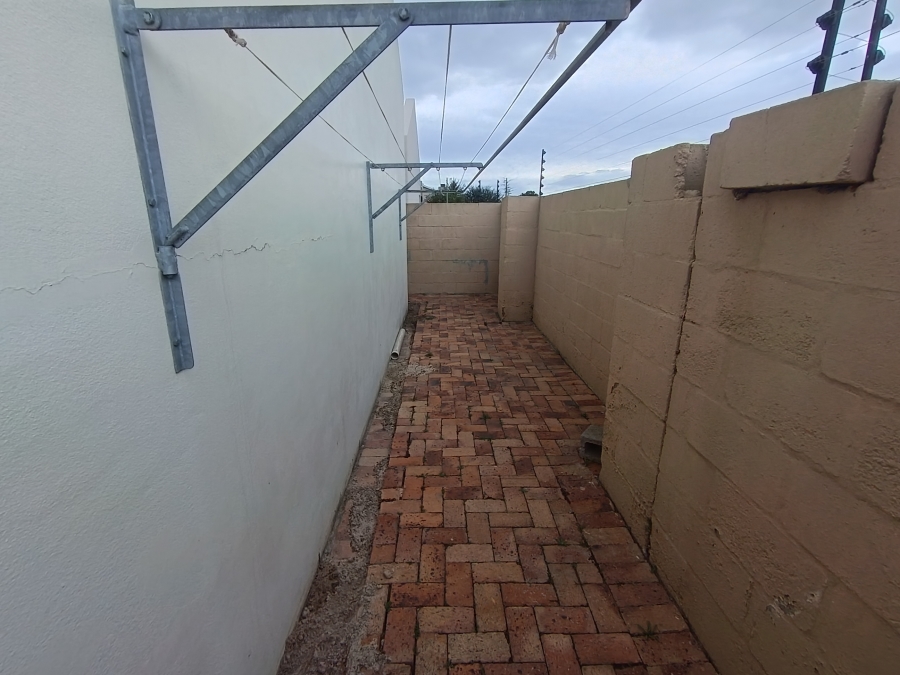 To Let 3 Bedroom Property for Rent in Onverwacht Western Cape